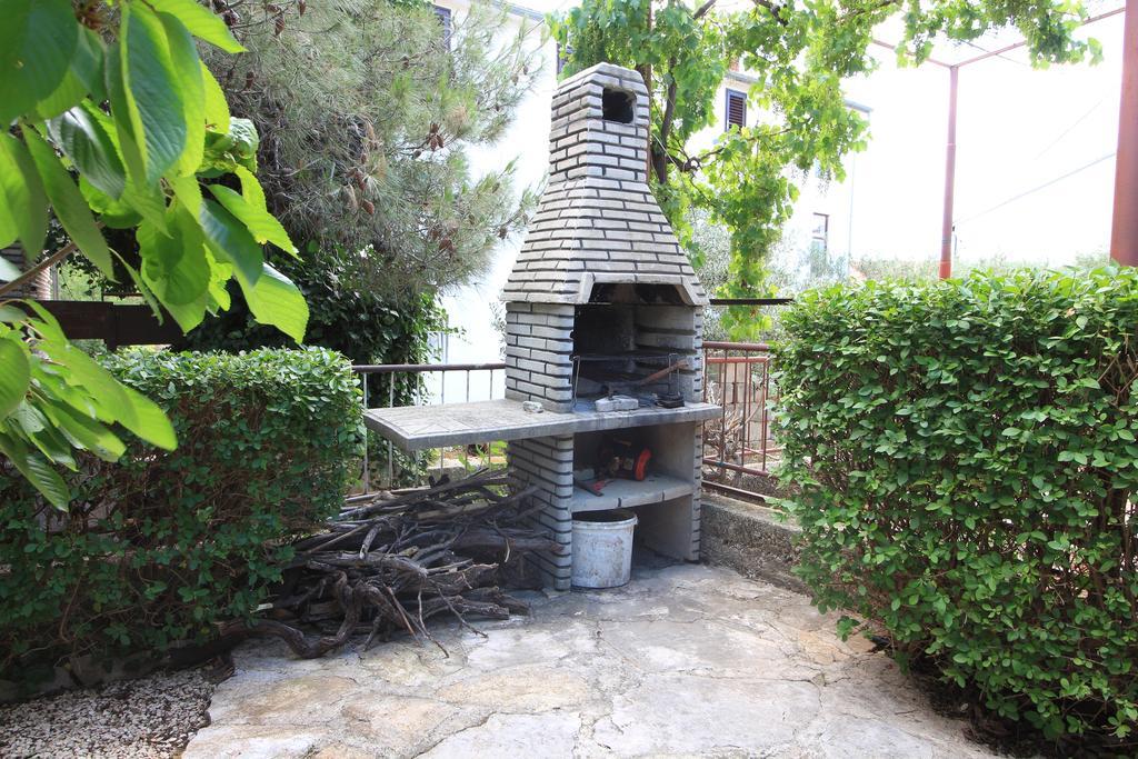 פרימוסטן Apartments Lavanda מראה חיצוני תמונה