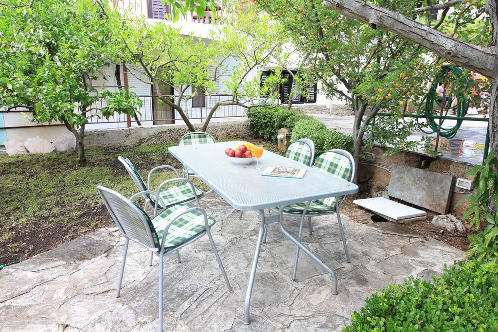פרימוסטן Apartments Lavanda מראה חיצוני תמונה