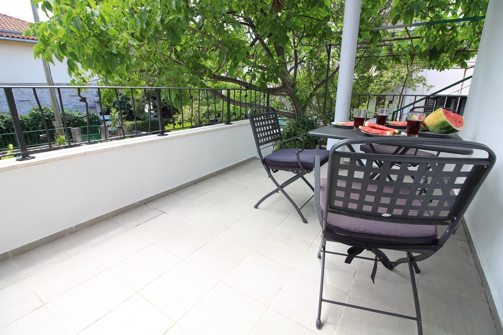 פרימוסטן Apartments Lavanda מראה חיצוני תמונה