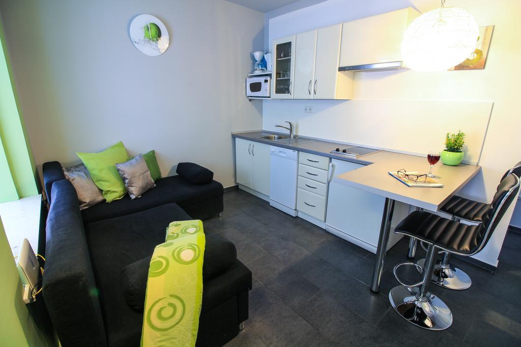 פרימוסטן Apartments Lavanda מראה חיצוני תמונה